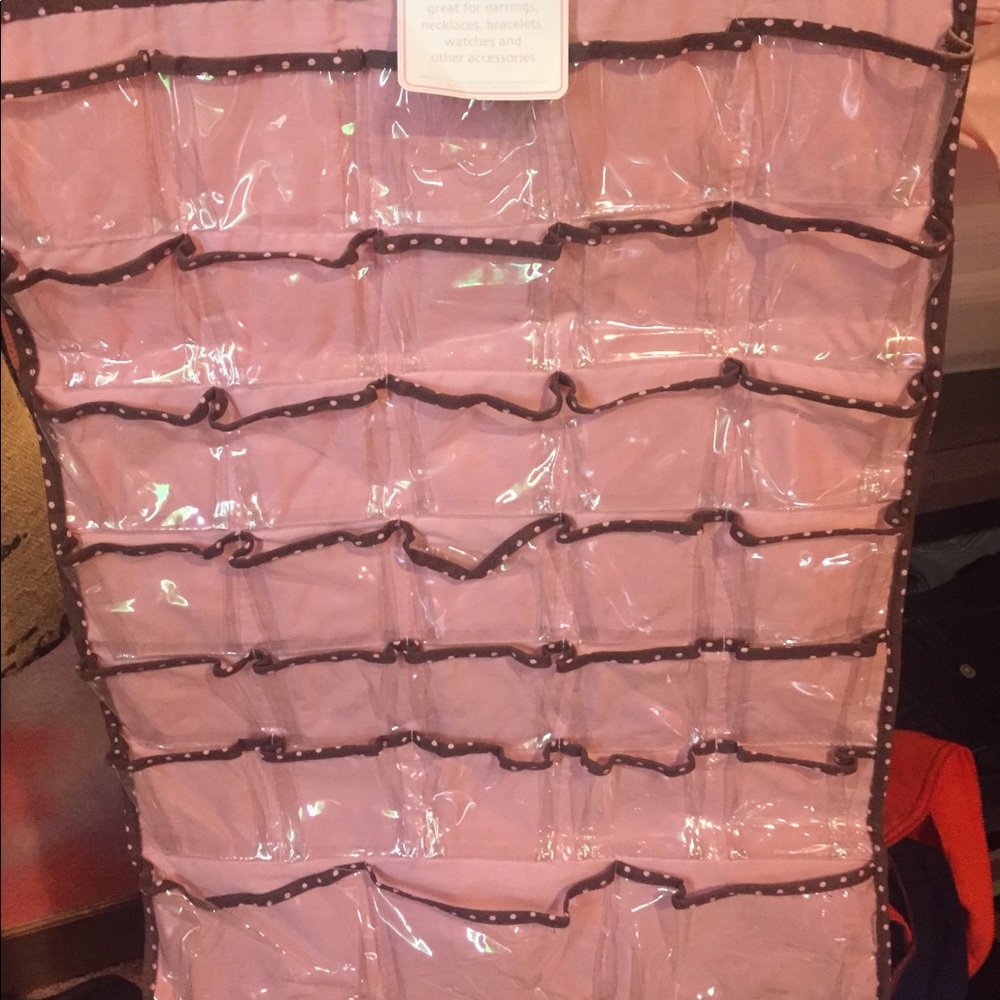 Jewelry organizer move used !